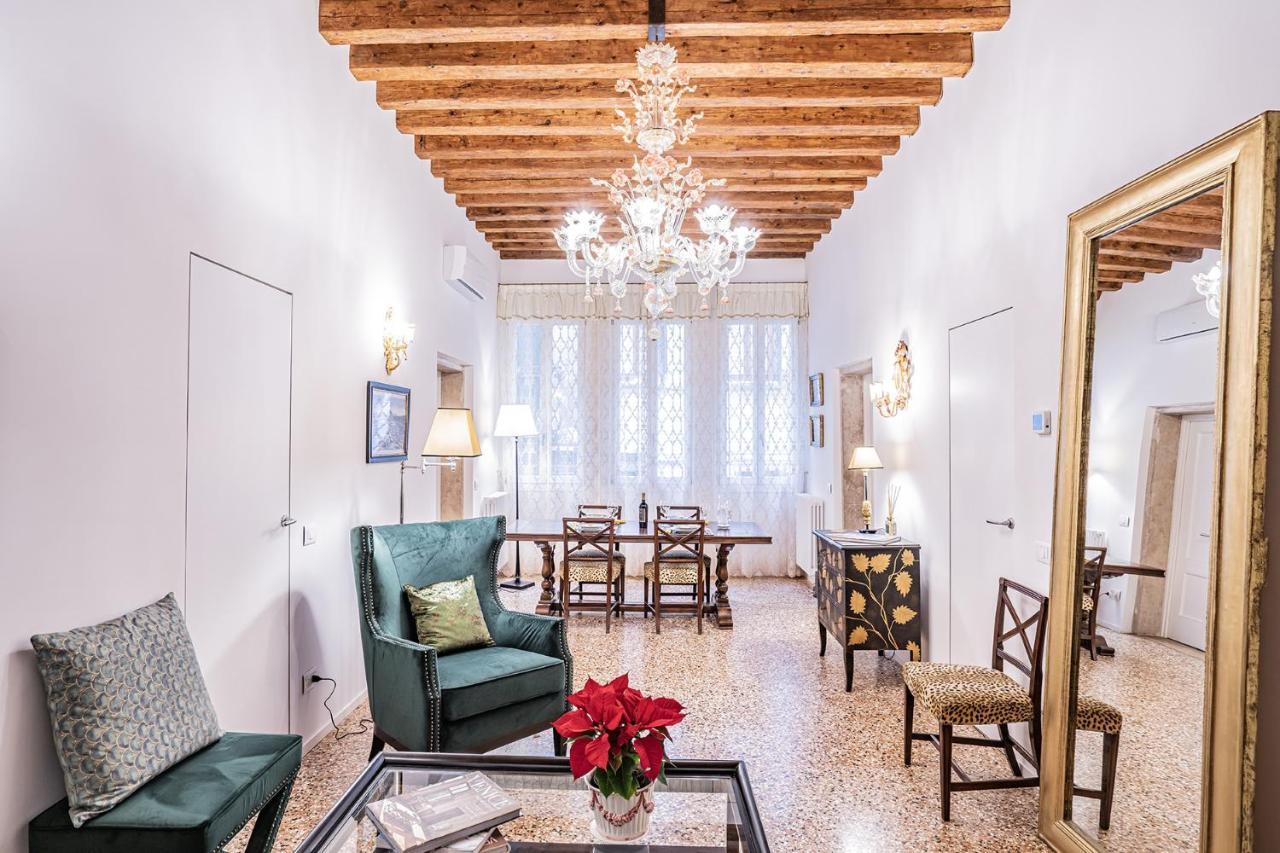 Ca' San Beneto Completely Refurbished In A Fabulously Central Area Венеция Экстерьер фото